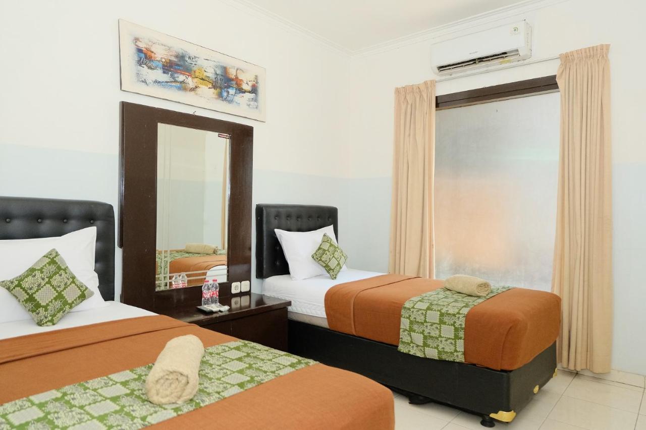 The Kirana Purnama Semarang Hotel Exterior photo